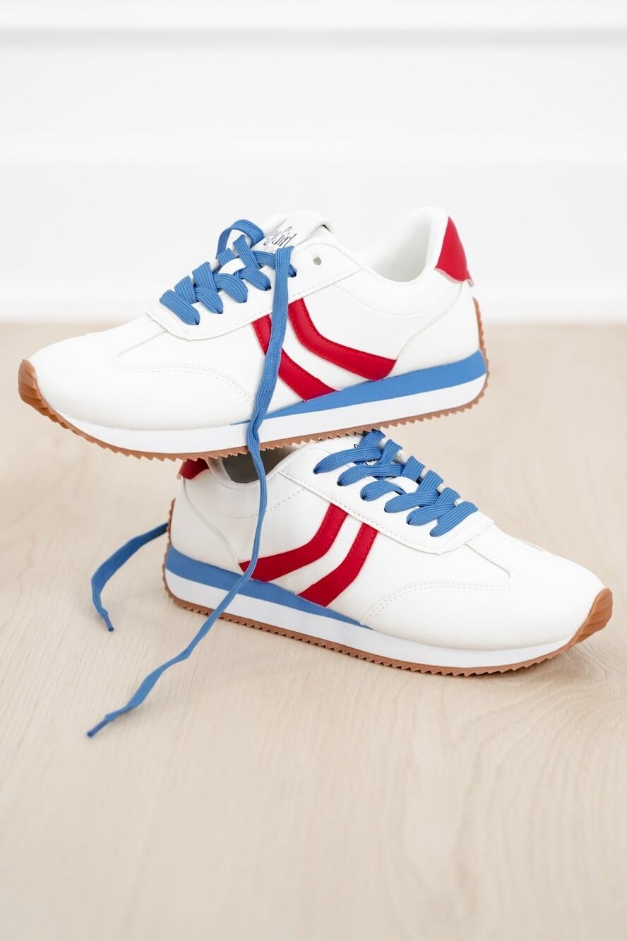 Corky's Kick Off Low Top Lace Up Sneaker With Contrast Panels - 9